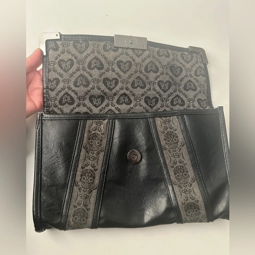 Loungefly Sugar Skull Clutch
